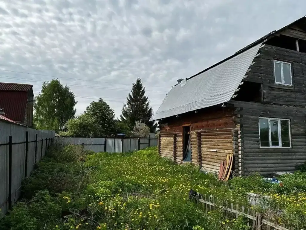 Дорожка вдоль фасада — до работ